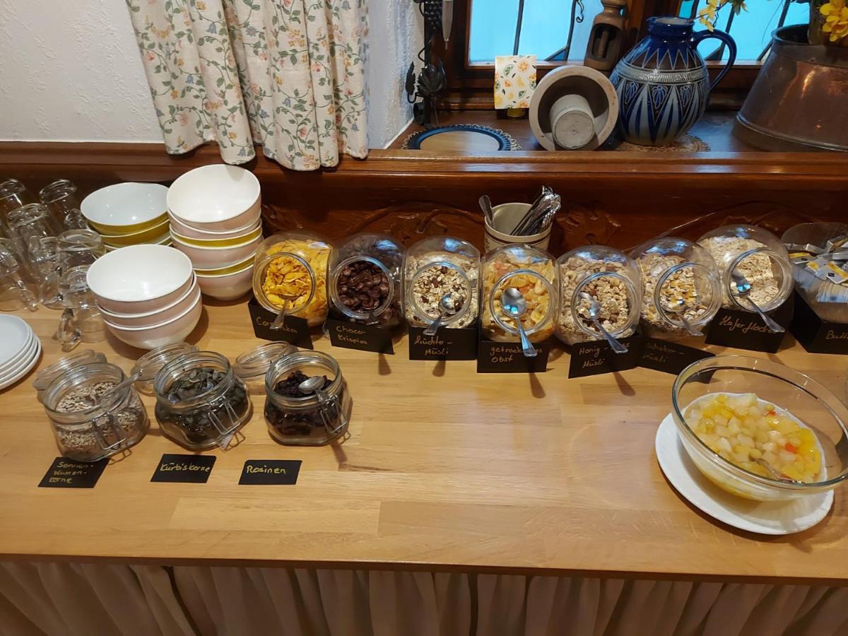 Hotel Weinhaus Am Stiftstor 트라이스카르덴 외부 사진