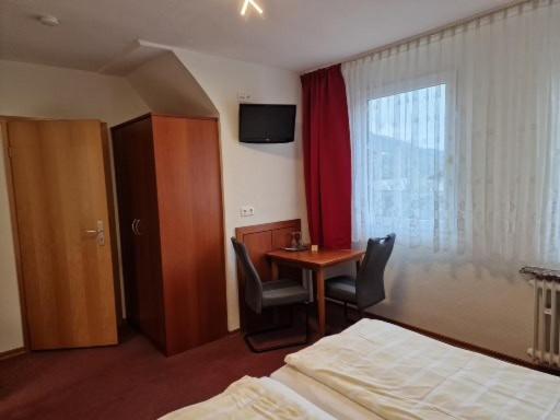Hotel Weinhaus Am Stiftstor 트라이스카르덴 외부 사진