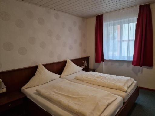 Hotel Weinhaus Am Stiftstor 트라이스카르덴 외부 사진